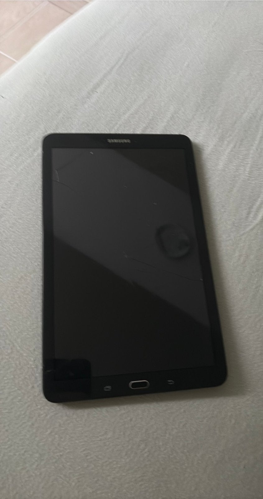 Samsung Galaxy Tab E 9.6 inch – scherm en batterij defect, Zo goed als nieuw, Wi-Fi, Uitbreidbaar geheugen, Ophalen