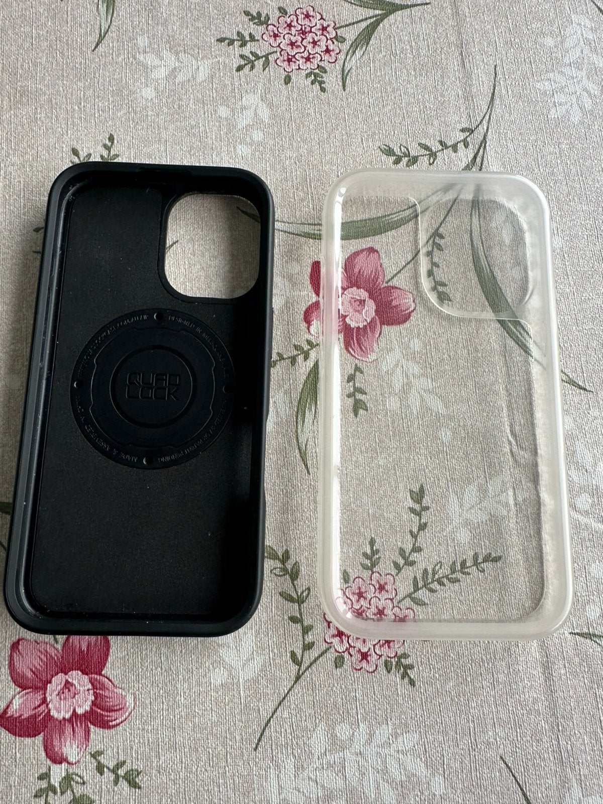 Quad Lock Mag Safe cover + Ponchos iPhone 16, Télécoms, IPhone 16, Quad Lock, Étui de chargement, Comme neuf