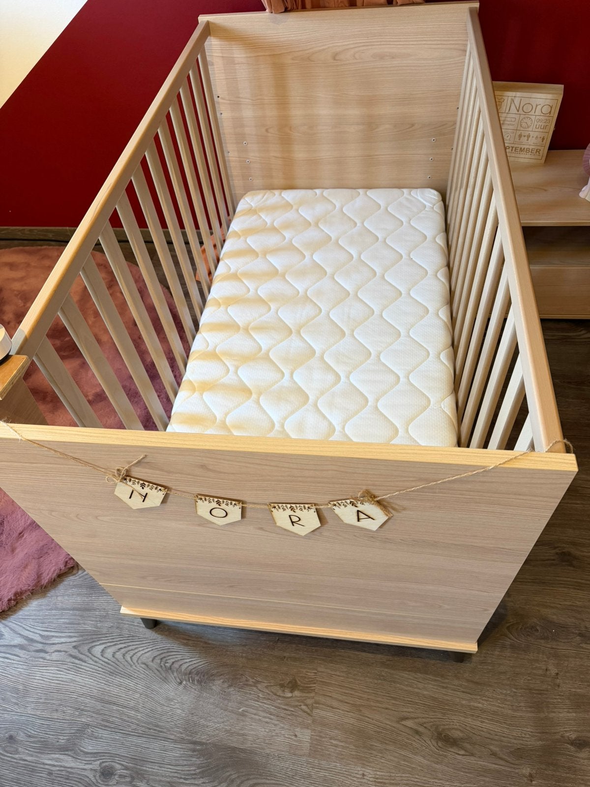 Lit bébé + matelas, Enlèvement, Comme neuf, Matelas