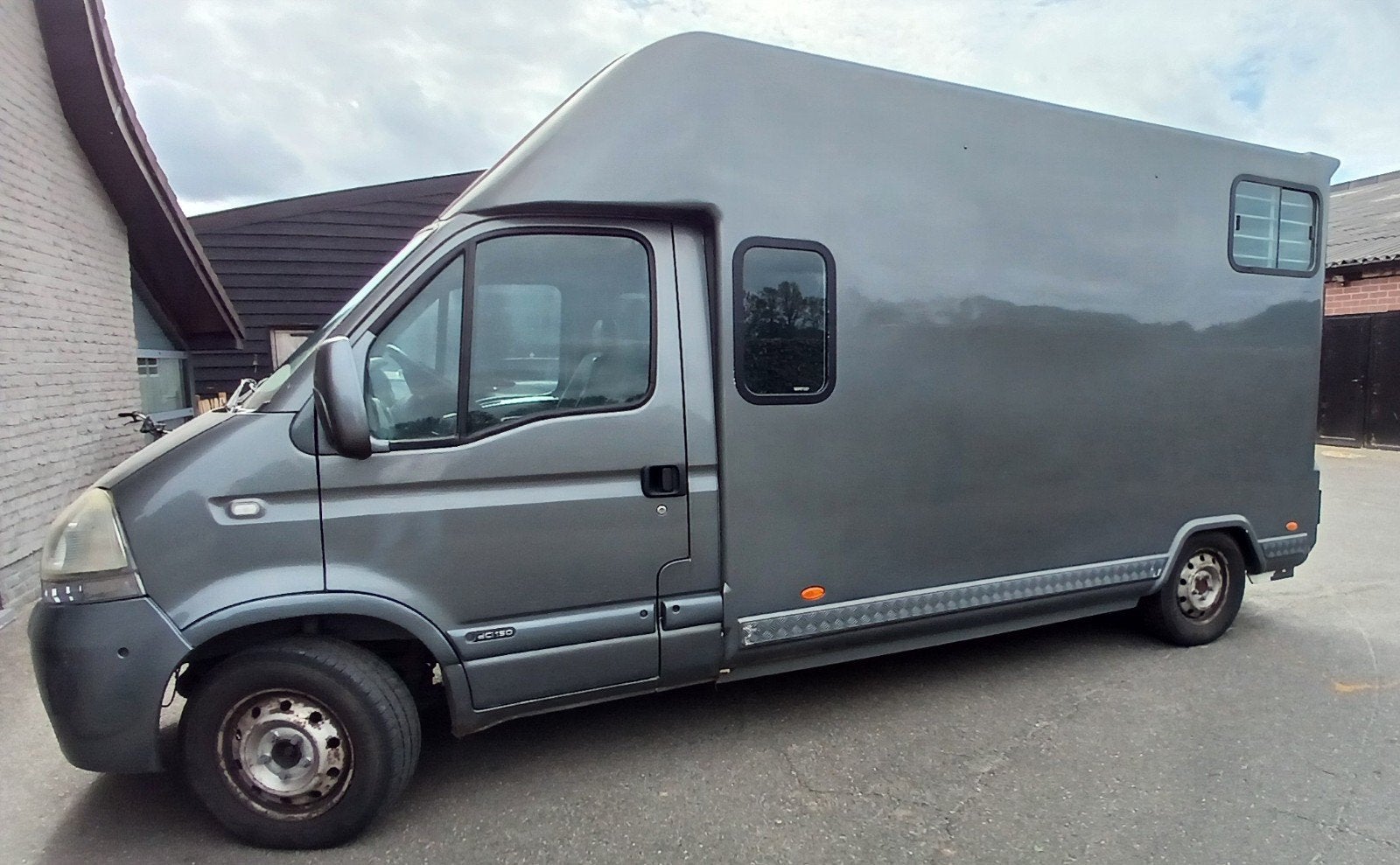 Paardencamionette/paardenwagen Dub. Cab., Dieren en Toebehoren, Ophalen, Gebruikt