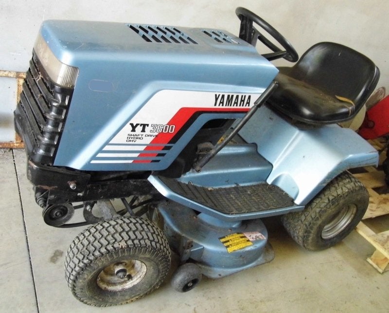 Recherche Carburateur pour Tracteur tondeuse Yamaha YT 3600M, Enlèvement, Utilisé