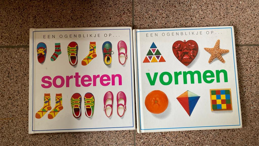 Ogenblikje op vormen, Boeken, Ophalen, Gelezen, Non-fictie