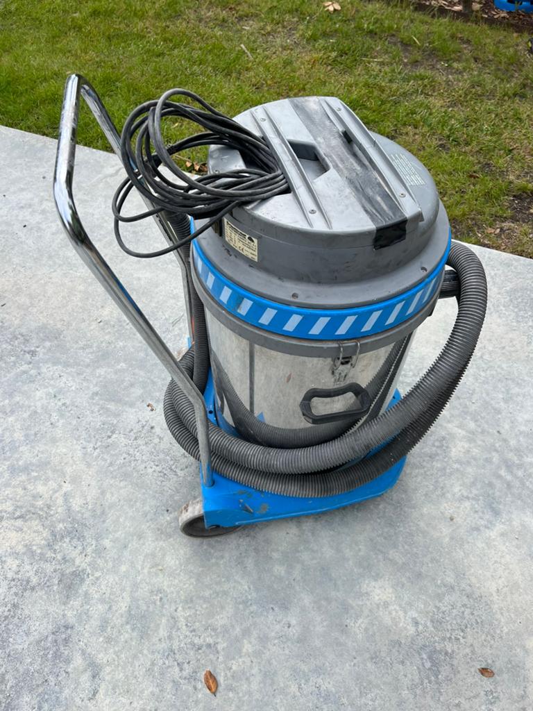 Bouw stofzuiger, Doe-het-zelf en Bouw, Ophalen, Gebruikt