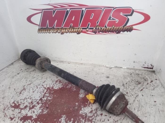 Arbre de transmission avant droit d'un Volkswagen Golf, -, Volkswagen, -, 3 mois de garantie