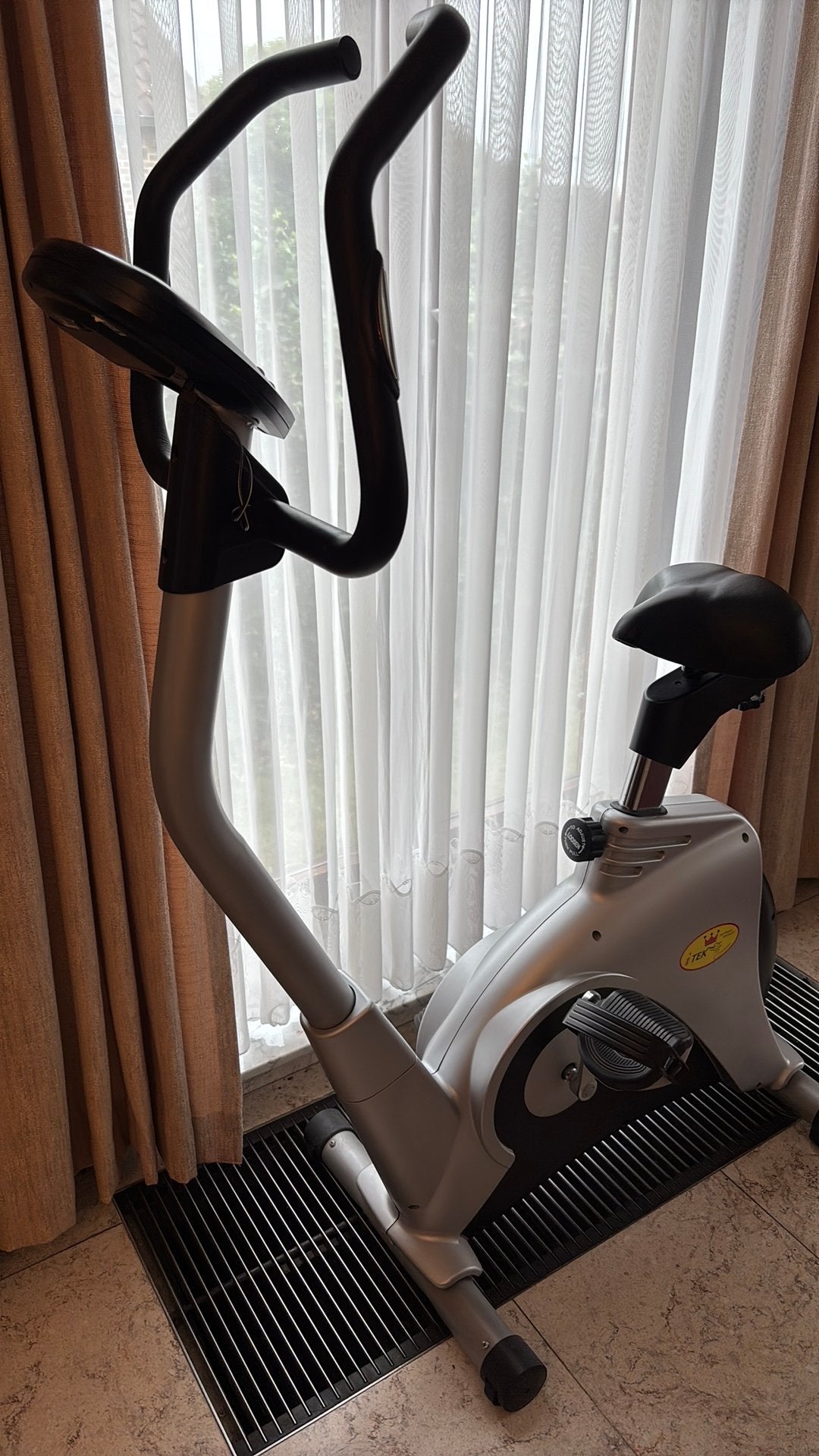 Hometrainer, Jambes, Enlèvement, Utilisé, Vélo d'appartement