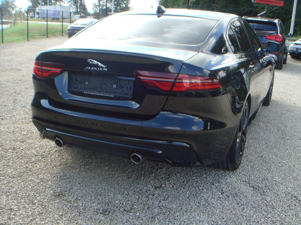JAGUAR XE 2.0 R-DYNAMIC * LEDER * MERIDIAN * 30 000 KM !!!, Autos, Jaguar, Cuir, Achat, Entreprise, Alarme