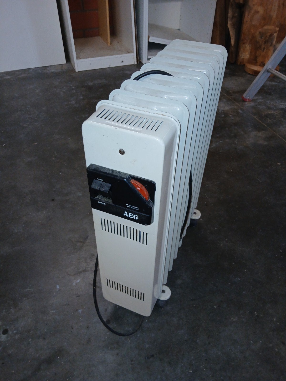 AEG electrische radiator 50 x 20 x 65 cm., Ophalen, Radiator
