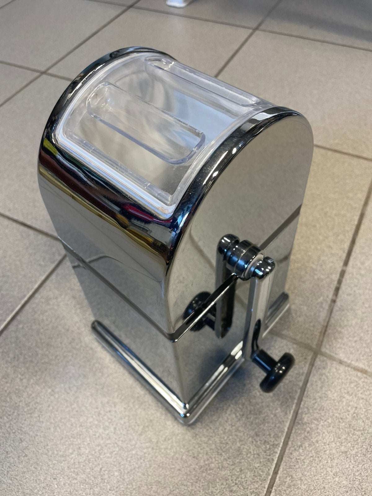 IJscrusher, Ophalen, Nieuw