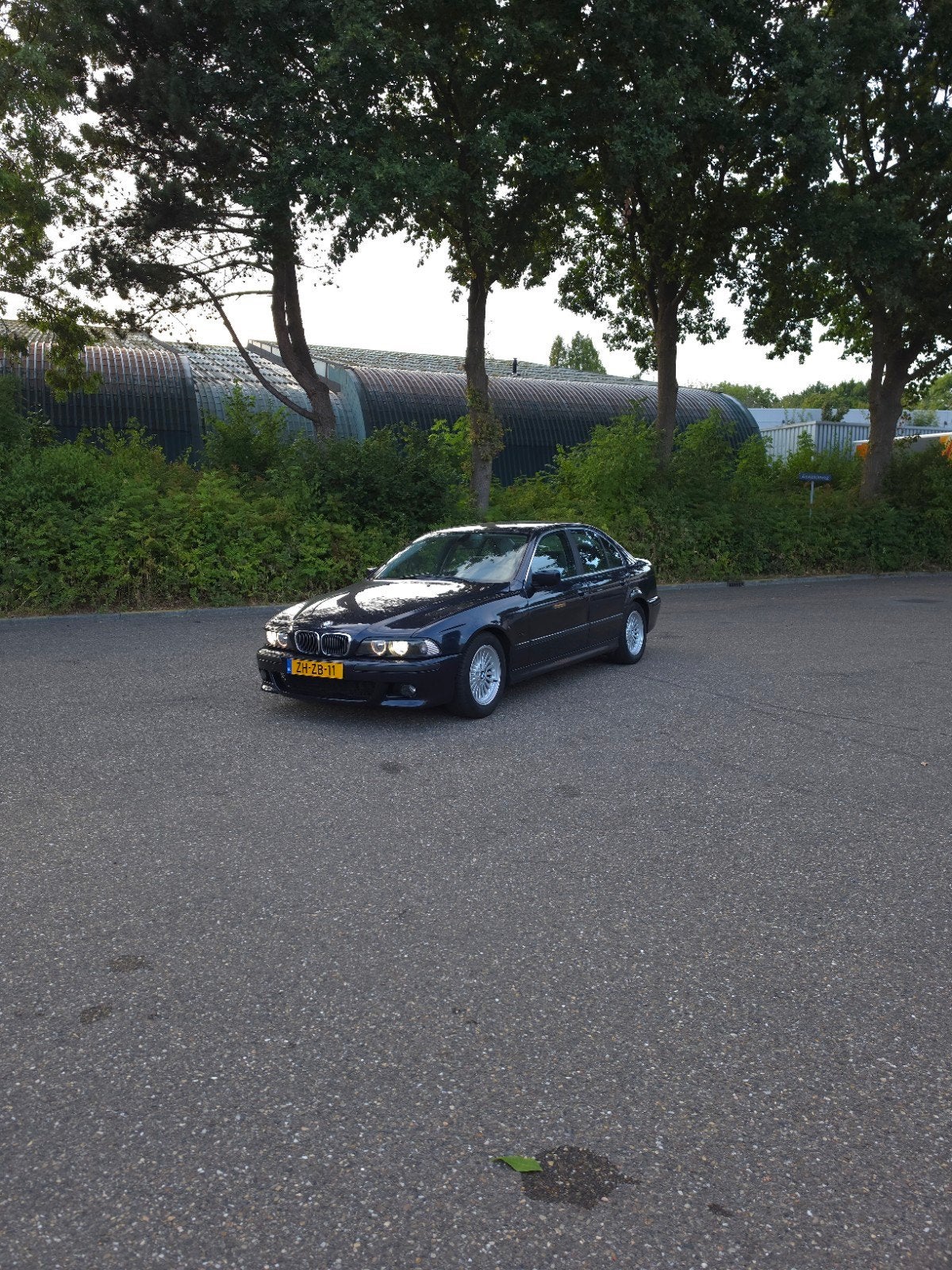 BMW Série 5 2.8 I 528 AUT 1999 Bleu, Autos, BMW, Cuir, 1505 kg, Bleu, 5 portes