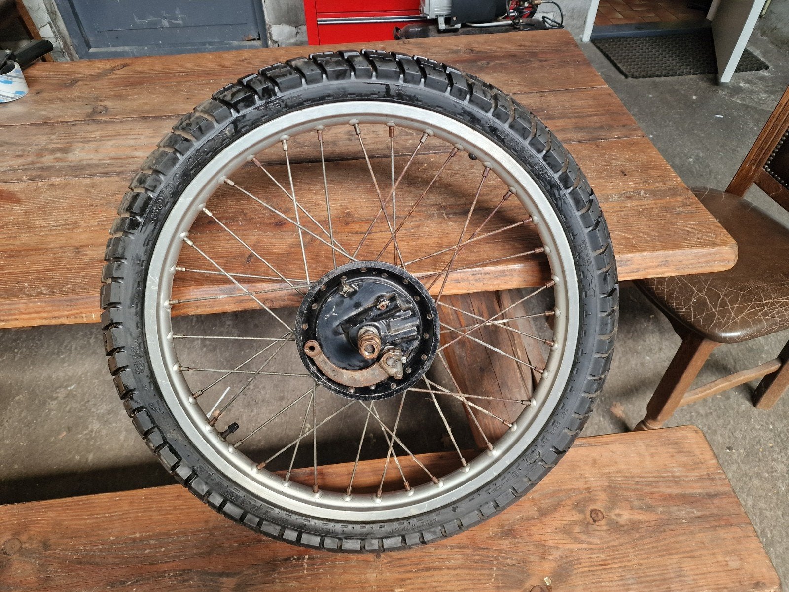 Honda MTX125 Voorwiel, geheel compleet. Nette staat.

Mooi, Motoren, Ophalen of Verzenden