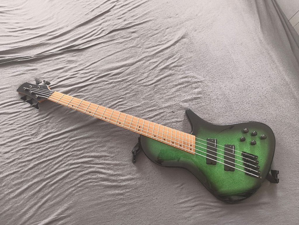 Harley Benton MSB-5 ESP, Muziek en Instrumenten, Snaarinstrumenten | Gitaren | Bas, Gebruikt, Elektrisch, 5-snarig, Ophalen