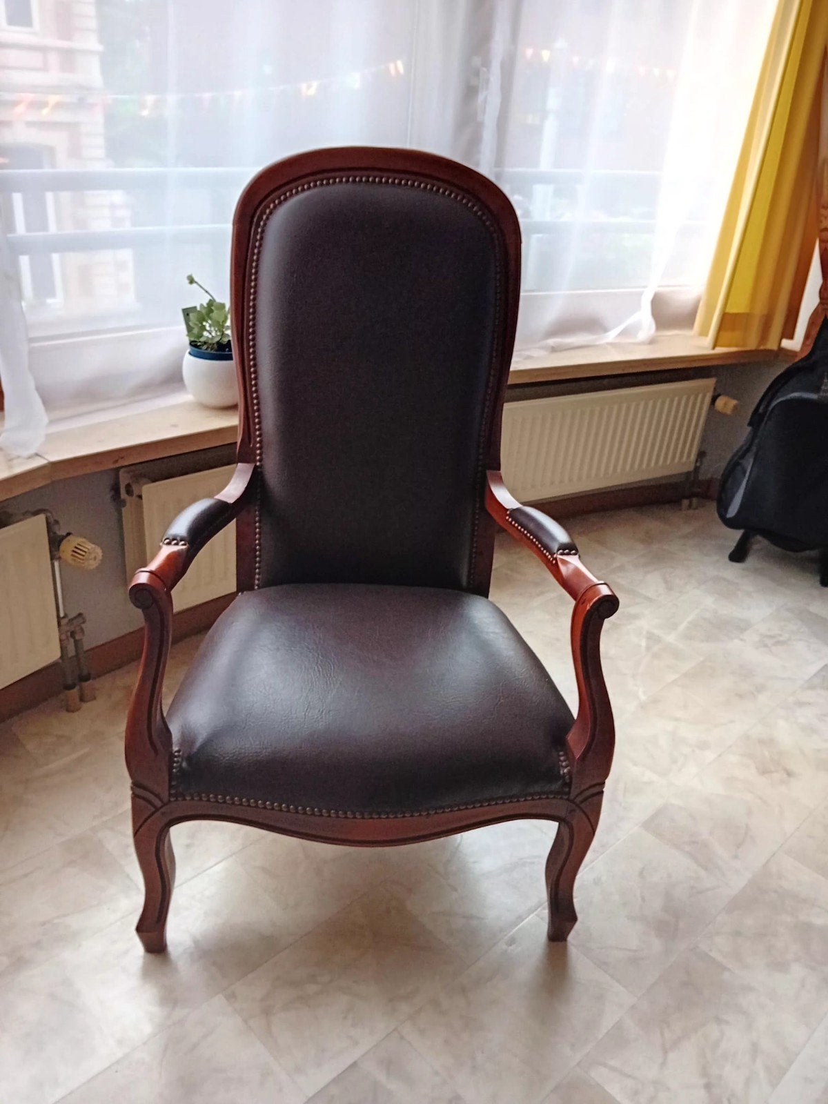 Antieke stoelen tekoop . Voor info stuur een bericht. Het oö, Ophalen