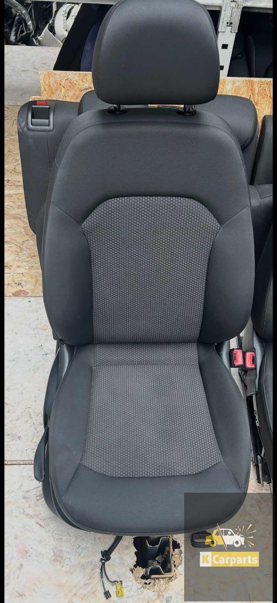 Si ge conducteur droit d'origine pour Audi A1 8X1 (2013-2017, AUDI AG, Auto-Union-Strasse 1
85045  Ingolstadt, DE, Audi, Utilisé