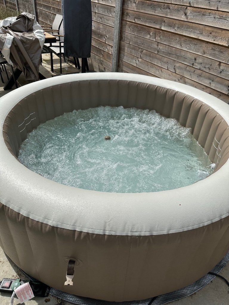 Jacuzzi Intex pure spa, Enlèvement, Utilisé, Tapis de sol, Gonflable