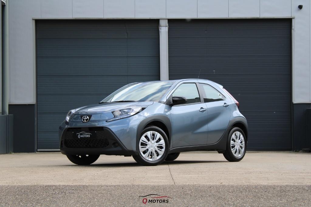 Toyota Aygo X CARPLAY/CRUISE/CAMERA GARANTIE TOT 08/2028, Auto's, Stof, Blauw, 5 deurs, 3 cilinders