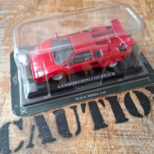 LAMBORGHINI V12 Countach Red 1/43 IXO U.H. Neuve+Blister Box, Hobby en Vrije tijd, Ophalen of Verzenden, Nieuw, Auto, Universal Hobbies