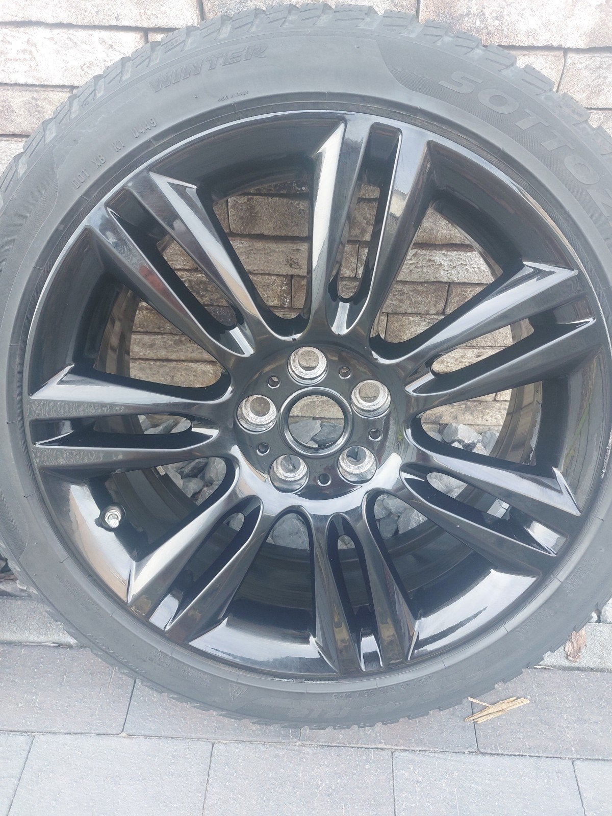 Originele set aluminium velgen Jaguar XE winterbanden op!, Enlèvement, Pneus hiver, Pneu(s)