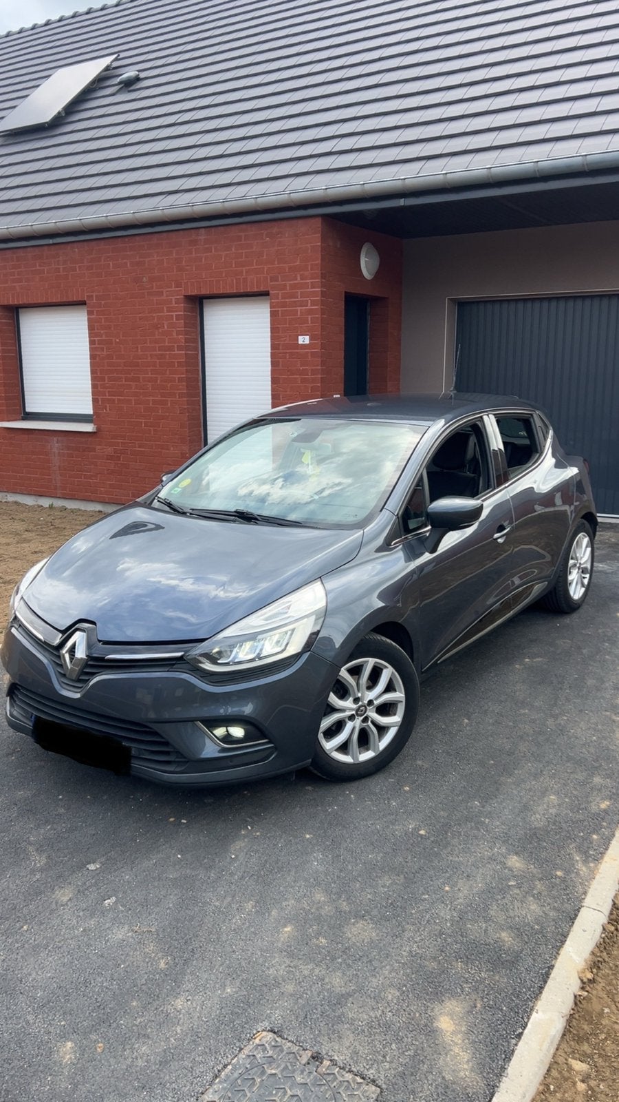 Clio 4 intense 90 chevaux, Particulier, Achteruitrijcamera, 66 kW, Te koop