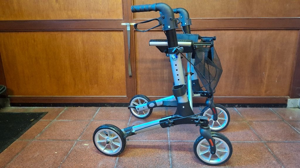 Déambulateur Vermeiren Quadri-Light, Divers, Déambulateurs, Enlèvement, Poids léger, Comme neuf
