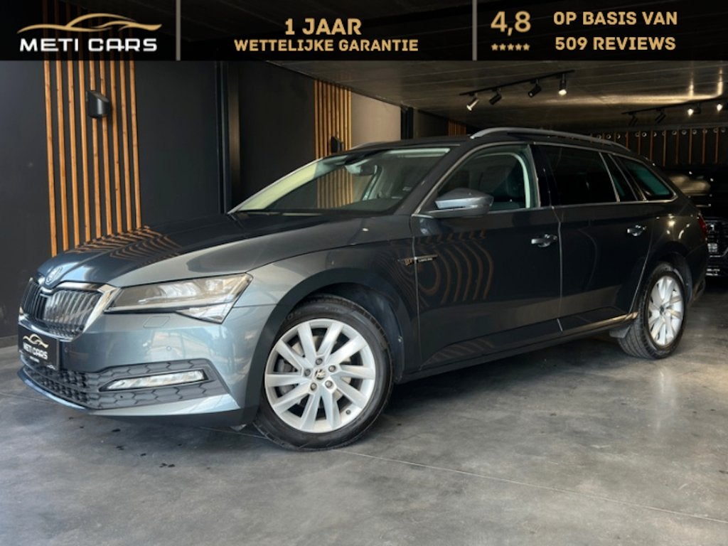 Skoda Superb 1.5 TSI DSG | Capteur | Carplay | AC |..., Autos, Argent ou Gris, Achat, Garantie prolongée, Noir