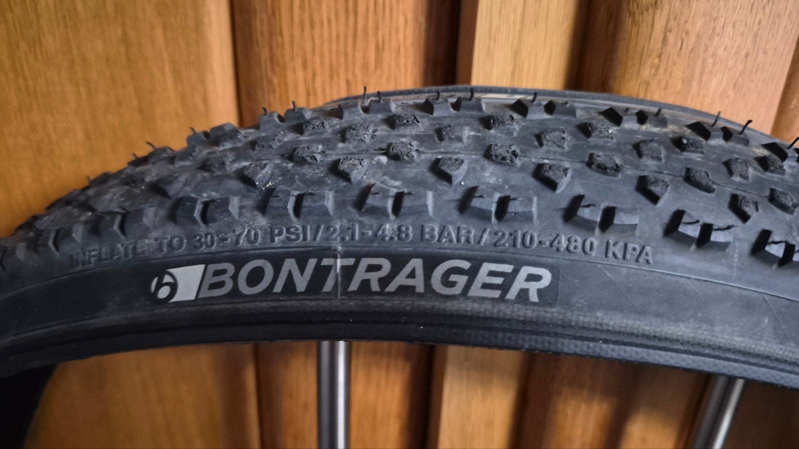 Bontrager CX3 Cyclocross / Gravelband – 700 x 33c, Fietsen en Brommers, Ophalen of Verzenden, Racefiets