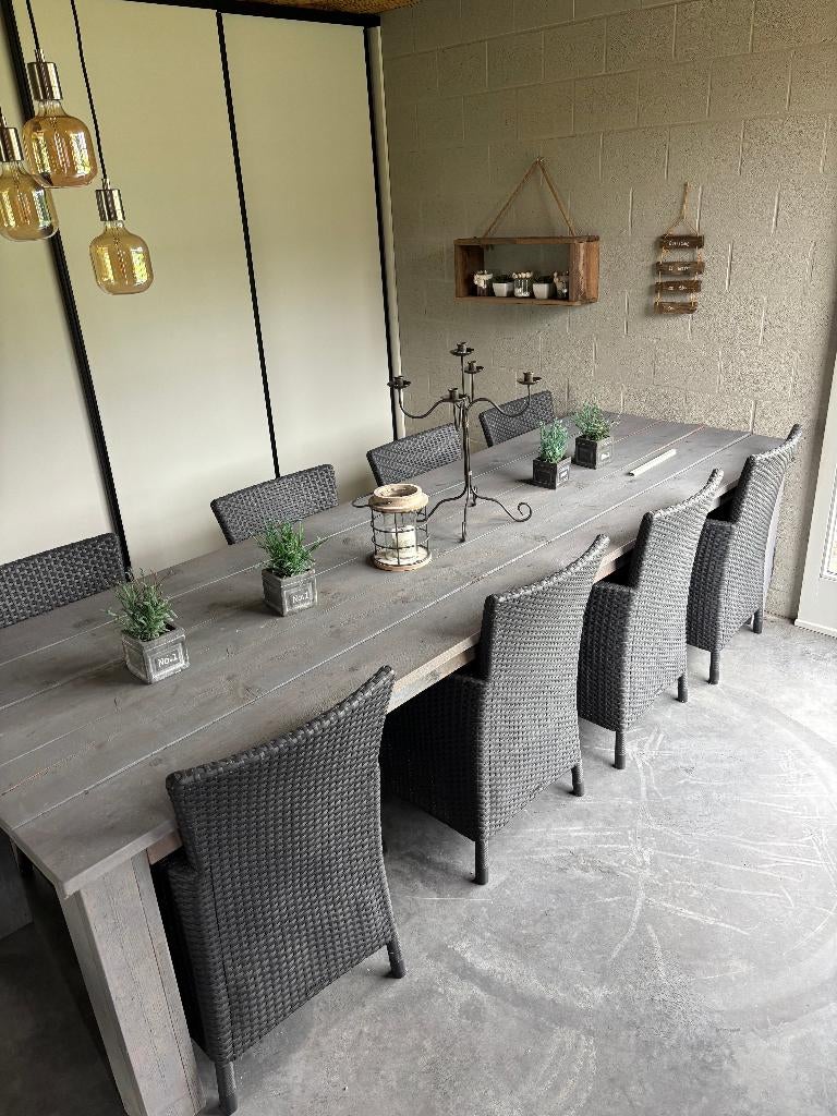 Houten tafel met 8 stoelen, Ophalen, Zo goed als nieuw, Rechthoekig, Hout