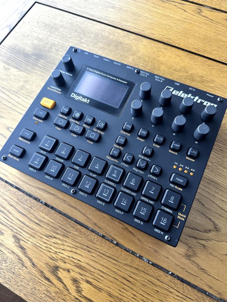 Ordinateur à batterie et échantillonneur Elektron Digitakt 1, Musique & Instruments, Batteries électroniques, Utilisé, Autres marques