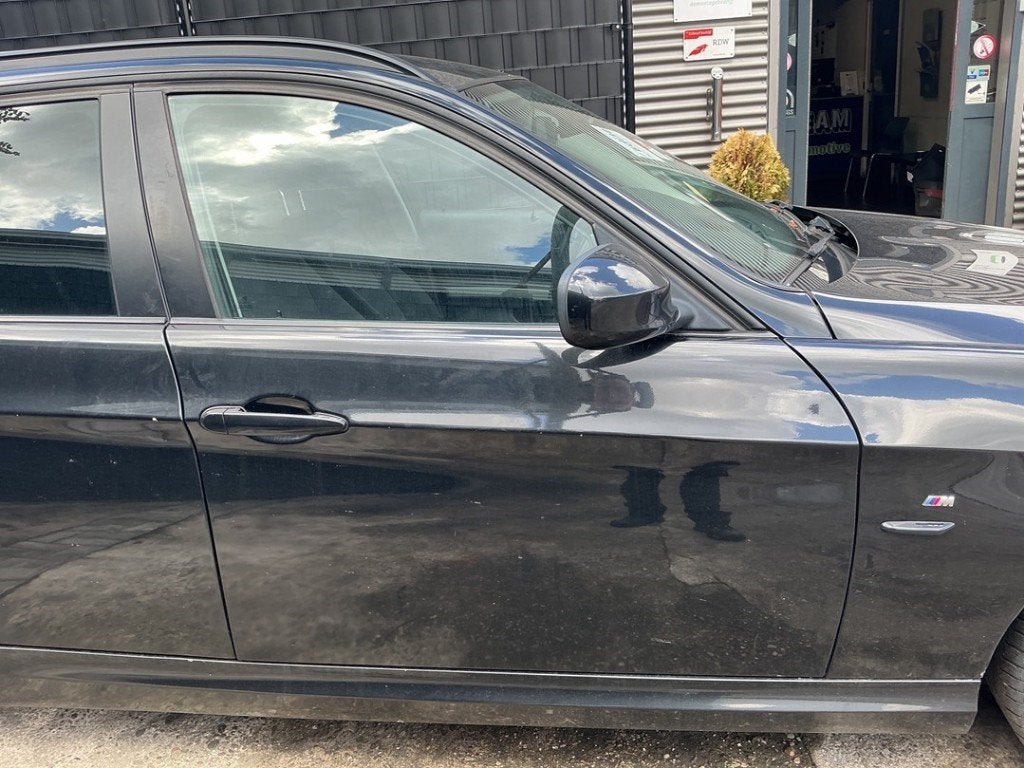 PORTIER RECHTS VOOR 3 serie Touring (E91) (|41515A2A386|), Auto-onderdelen, Gebruikt, Deur, BMW, Petuelring 130
80809  München, DE