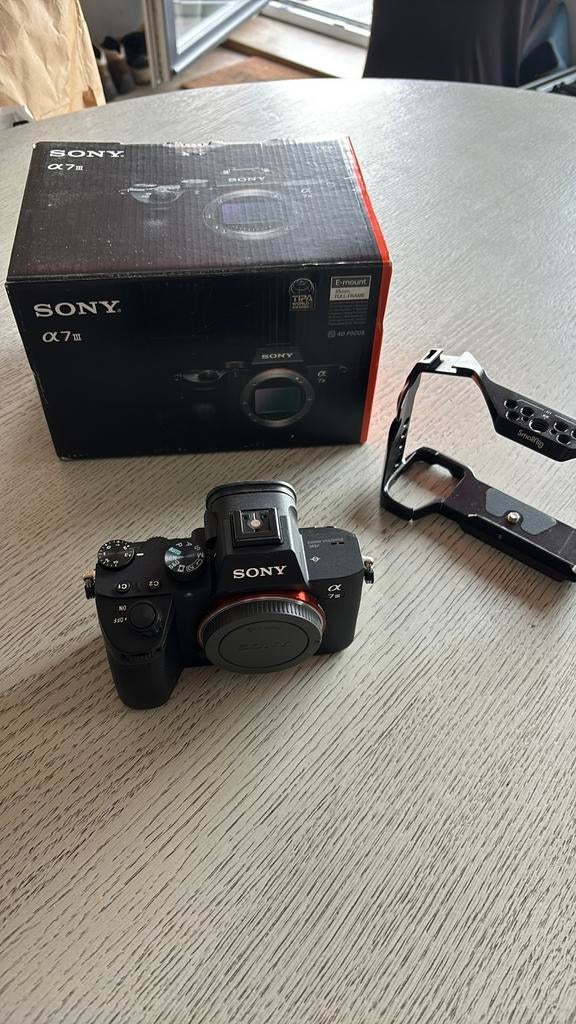 Sony A7III - État irréprochable, Audio, Tv en Foto, Fotocamera's Digitaal, Ophalen, Zo goed als nieuw, Sony