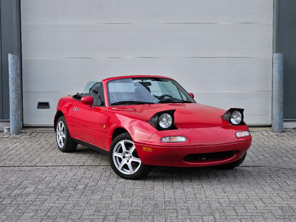 Mazda MX-5 NA 1.6i 16v, Rouge, Achat, Entreprise, Boîte manuelle