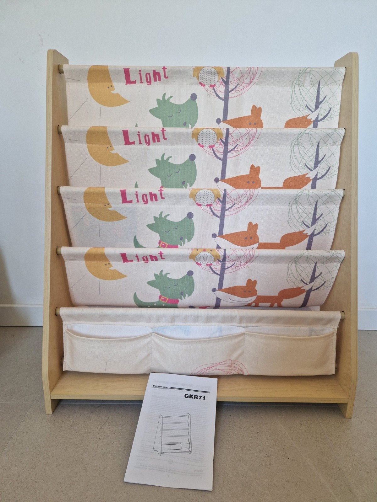 Étagère pour enfants, Enlèvement