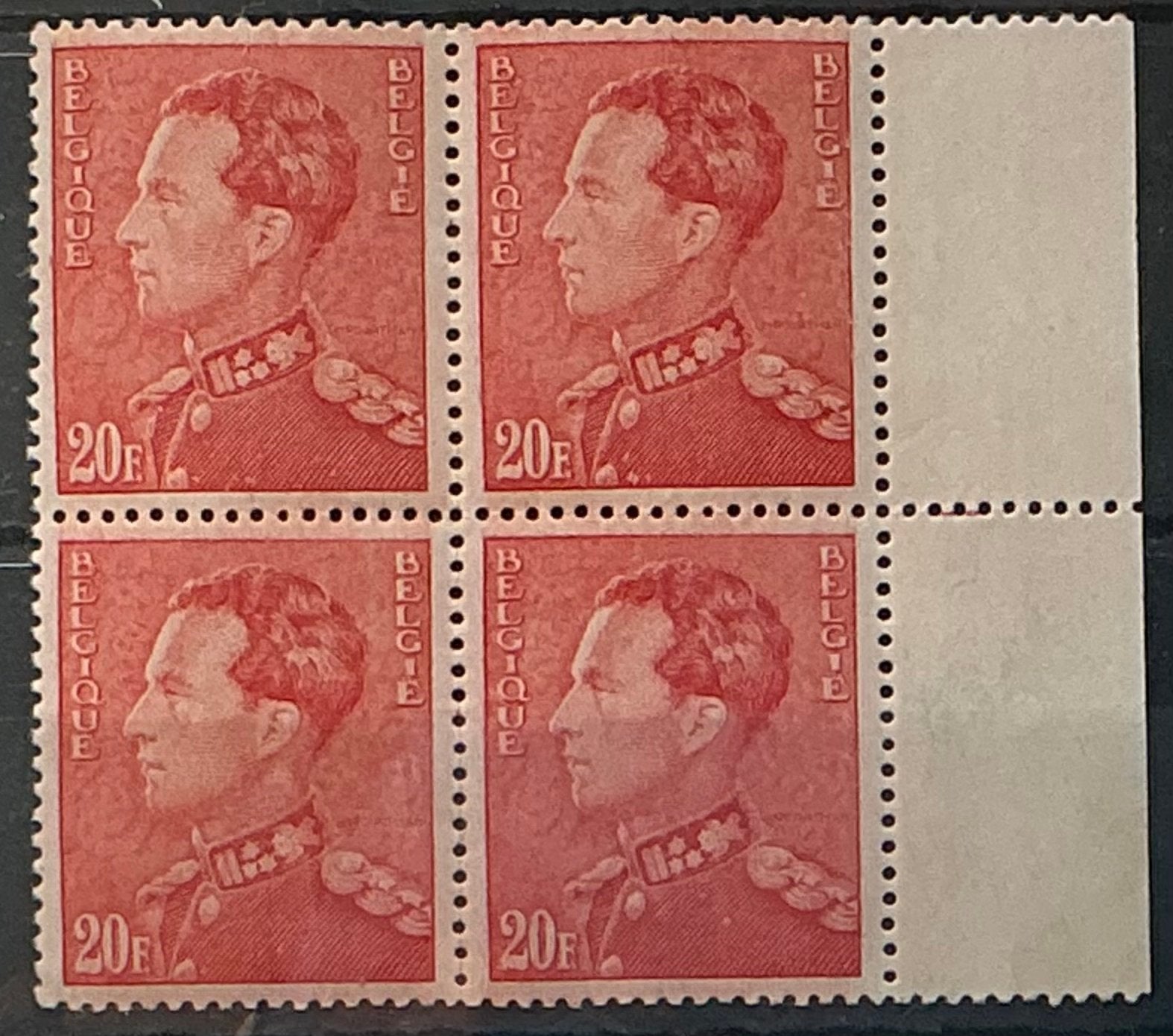 LOT 684. OBP: 435. LEOPOLD III. Bloc + rand. MNH., Koninklijk huis, Orginele gom, Ophalen of Verzenden, Postfris