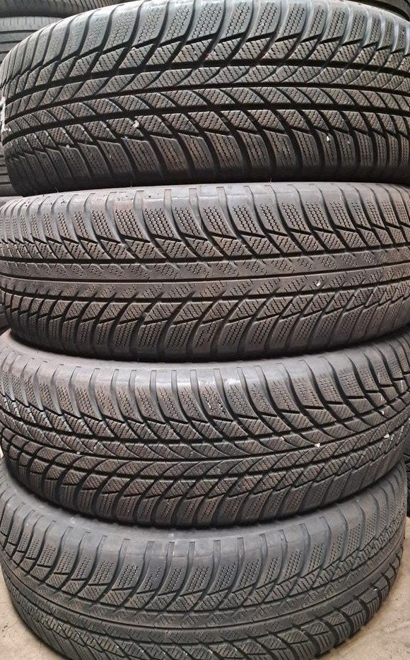 2156517 215/65/17 21/65r17 hiver, Enlèvement