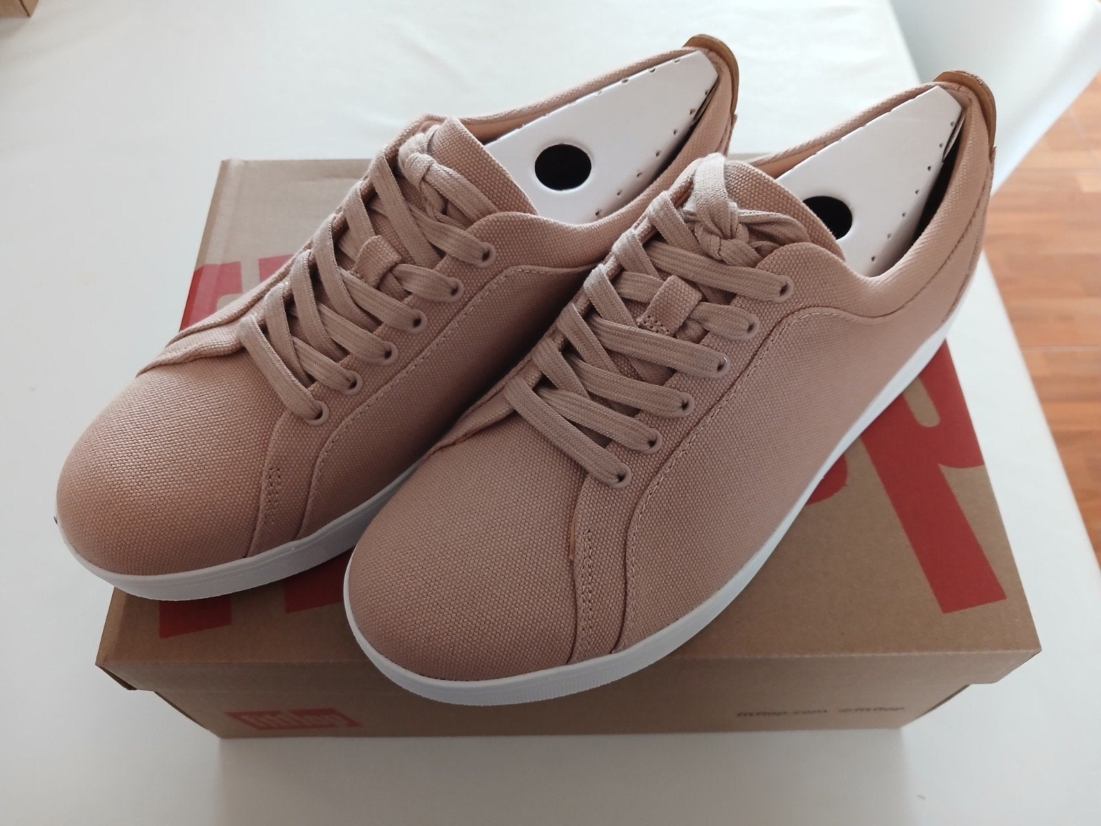 Fitflop sneakers mt 40 Nieuw, Bruin, Nieuw, Ophalen of Verzenden, Sneakers