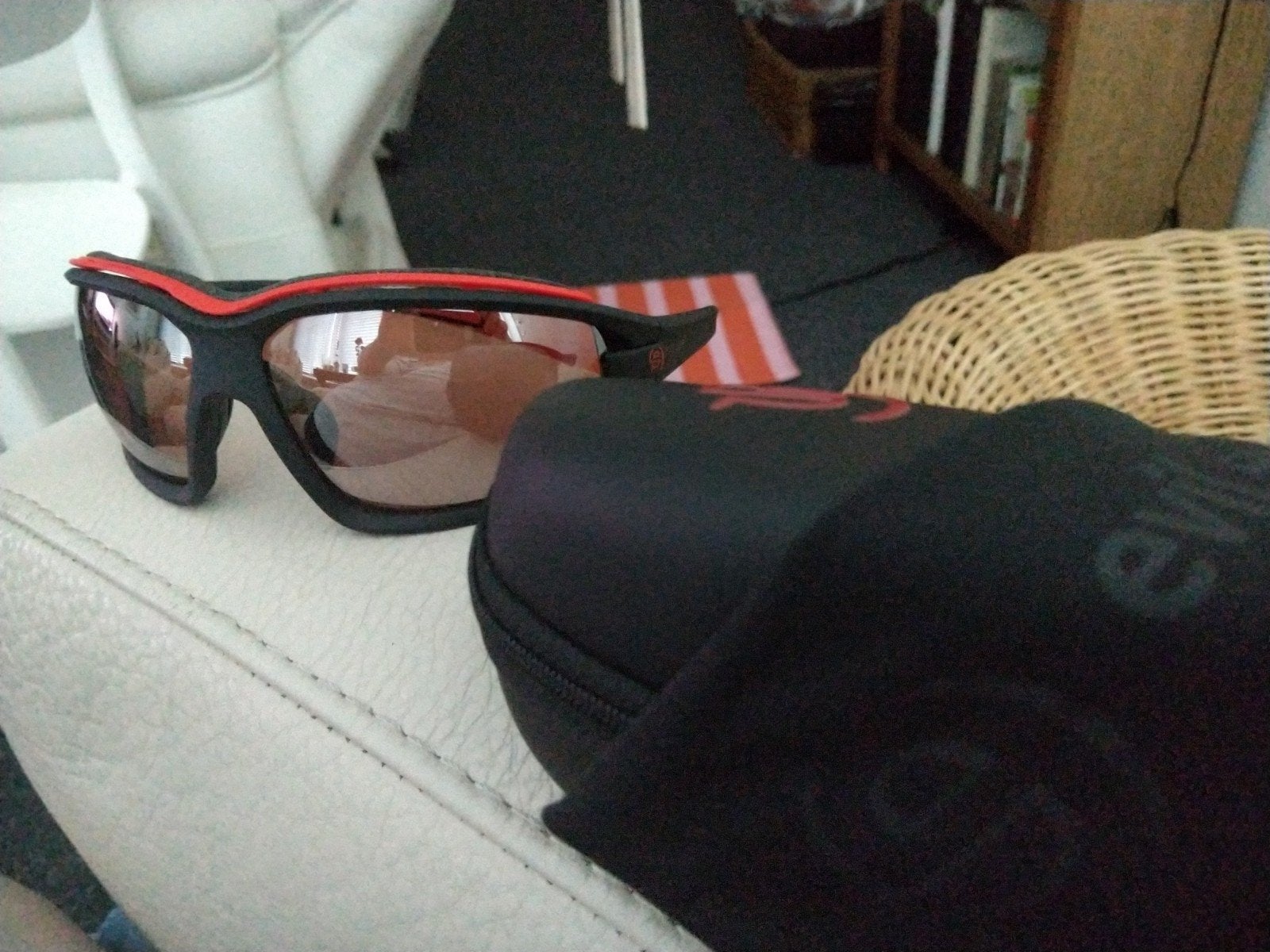 sportieve zonnebril, Handtassen en Accessoires, Zonnebrillen en Brillen | Heren, Zonnebril, Zwart, Nieuw, Ophalen