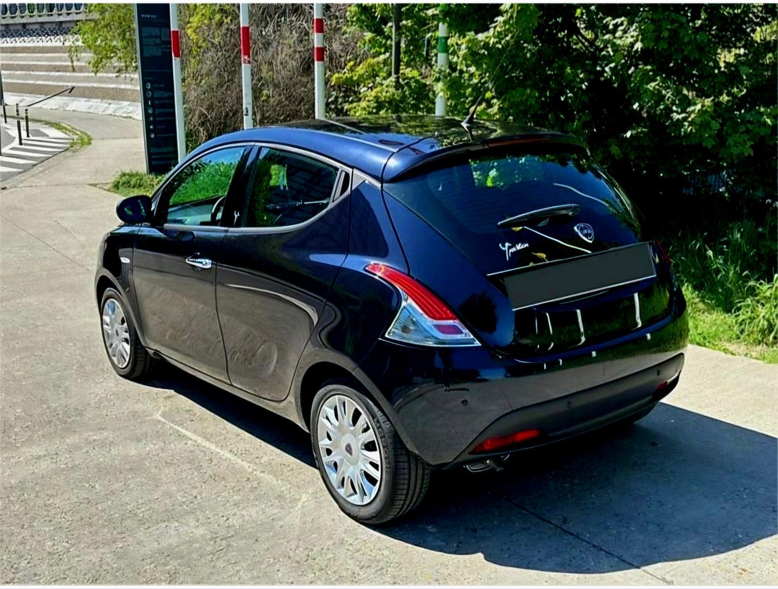 Lancia Ypsilon 1.3 Multijet, Autos, Lancia, Euro 5, Achat, Boîte manuelle, Noir