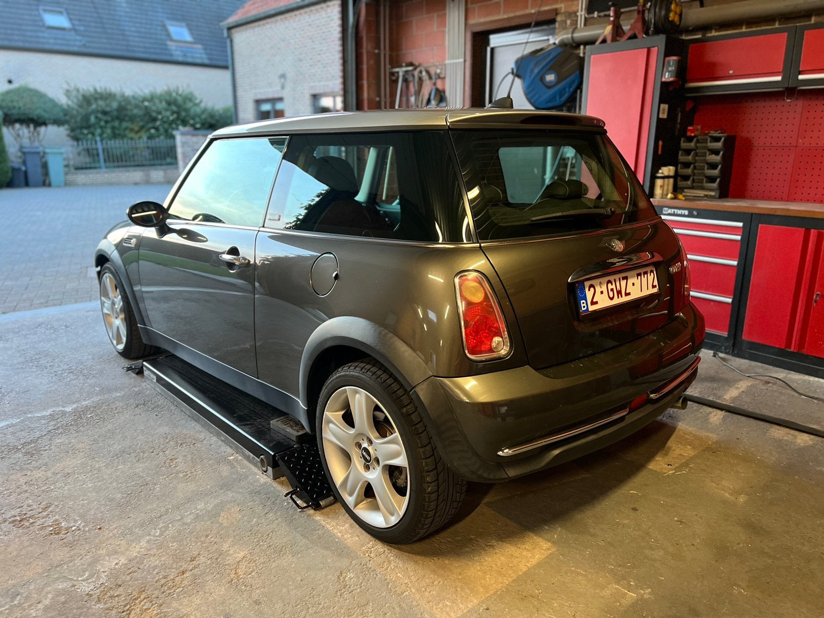 Mooi Mini cooper met leder interieur. Werk aan., Auto's, Leder, Handgeschakeld, Particulier, Cooper