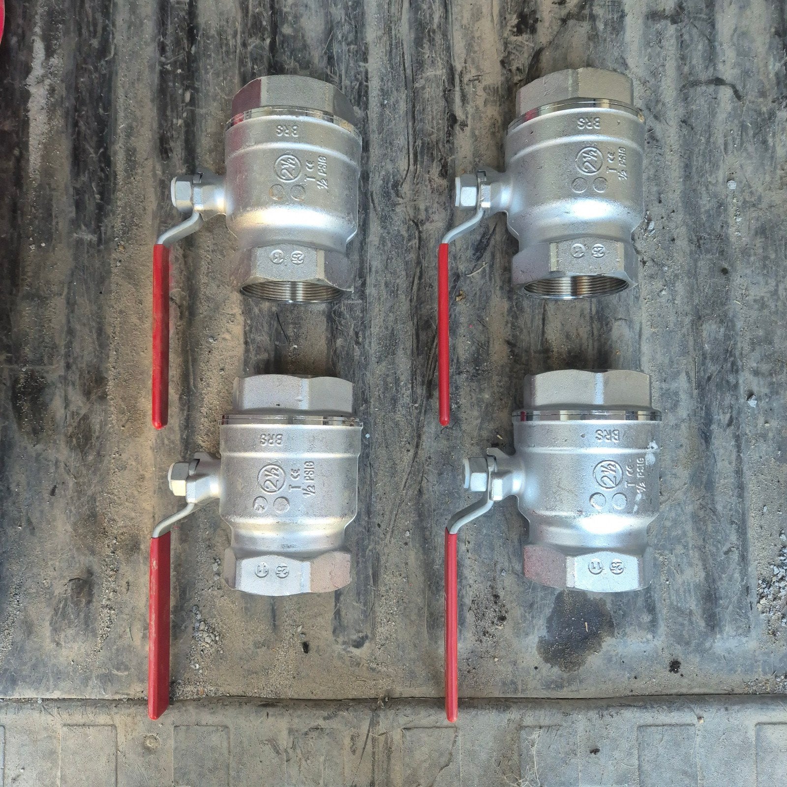Vanne à sphère 2 1/2" Giacomini R250 - NEUVE (Jamais utilisé, Enlèvement ou Envoi, Neuf