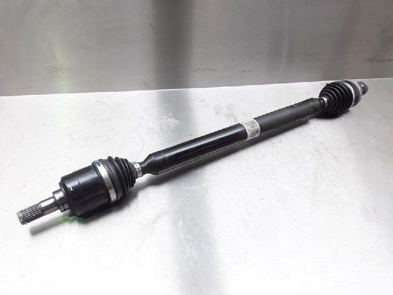 CARDAN AVANT DROIT (TRANSMISSION) Hyundai Tucson (TL), Dhr. M. Roggen, Stadsweg 37 37
9917 PV  WIRDUM GR., NL, Hyundai, Utilisé