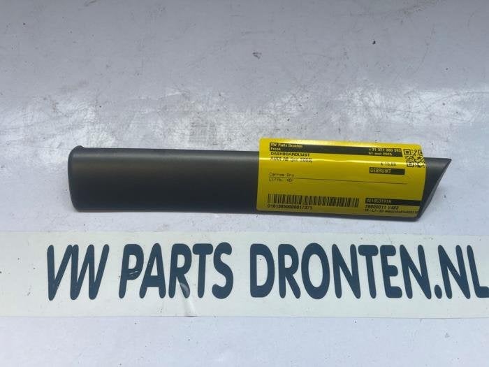 Dashboardlijst van een Audi A8, Gebruikt, -, -, -