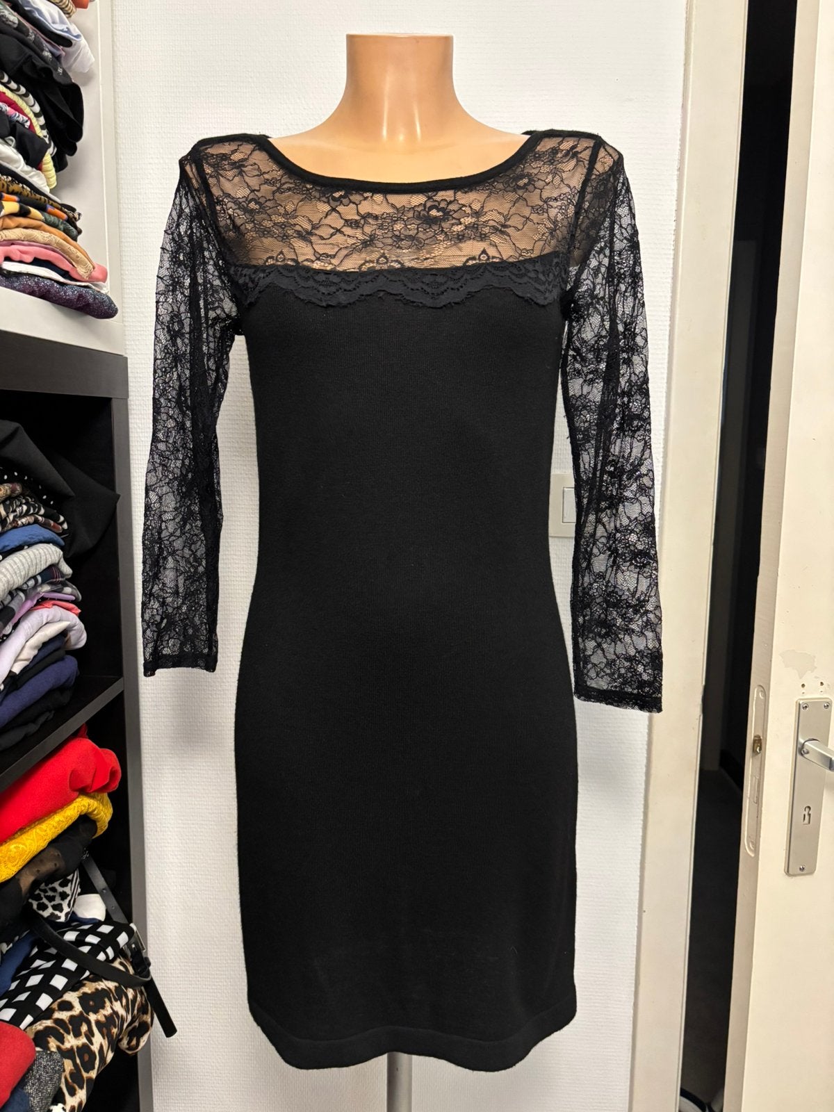 Zwarte elegante jurk, Kleding | Dames, Ophalen of Verzenden, Zo goed als nieuw, Maat 38/40 (M), Zwart
