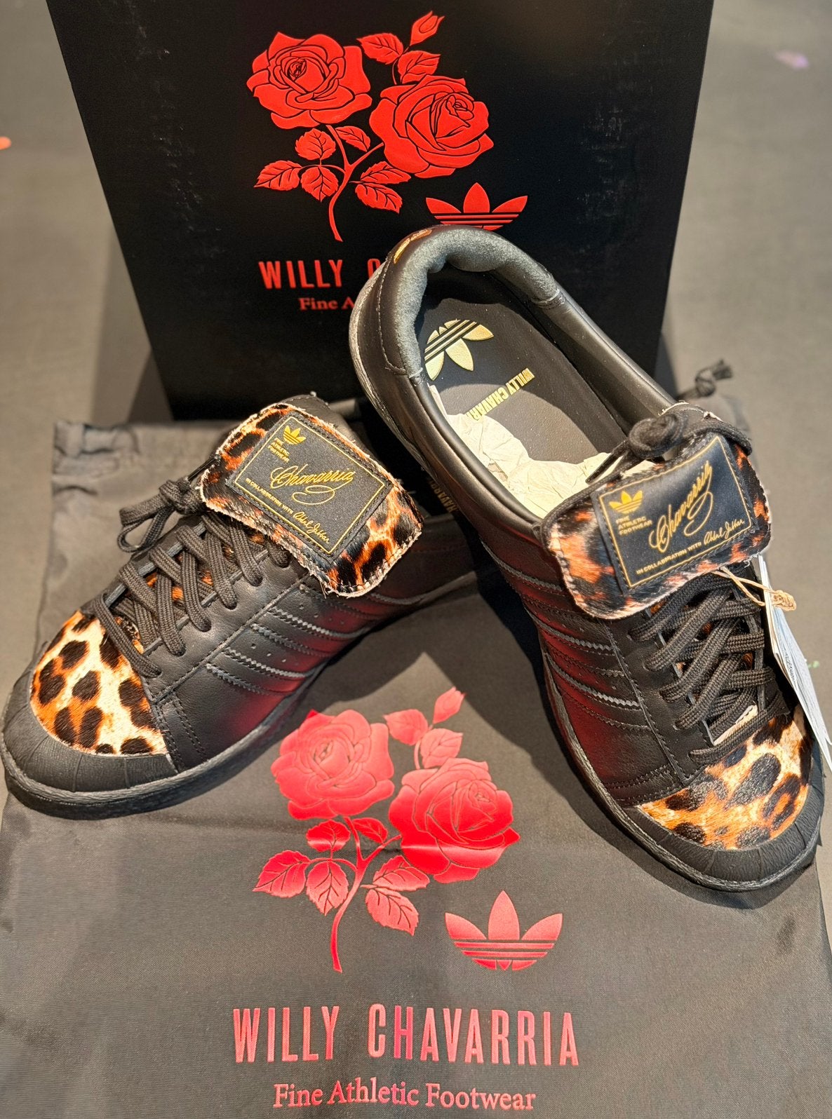 Adidas willy chavarria pointure 44, Zwart, Nieuw, Ophalen of Verzenden, Sneakers