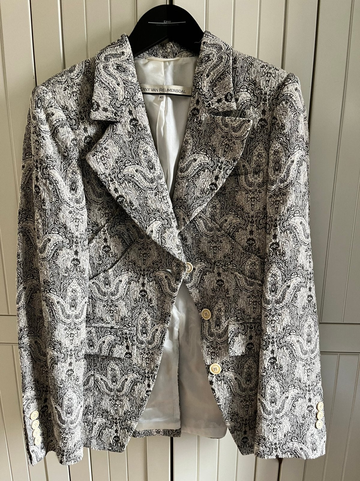Jasje erny van reymersdal maat 40, Kleding | Dames, Jasjes, Kostuums en Pakken, Ophalen, Zo goed als nieuw, Maat 38/40 (M), Jasje
