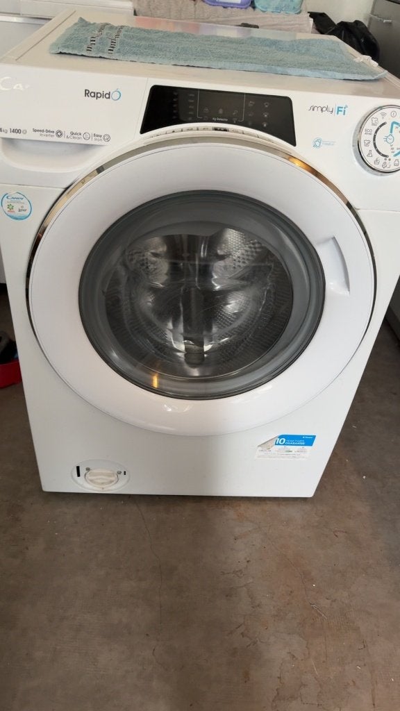 machine a laver, Electroménager, 85 à 90 cm, 1600 tours ou plus, Comme neuf, Enlèvement