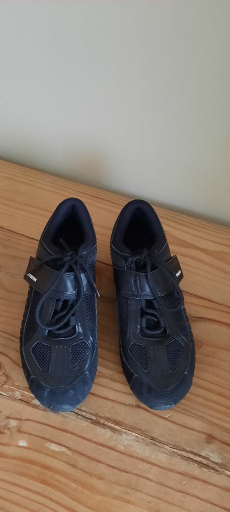 Superbes chaussures de vélo Btwin taille 40, Enlèvement ou Envoi, Comme neuf, Chaussures