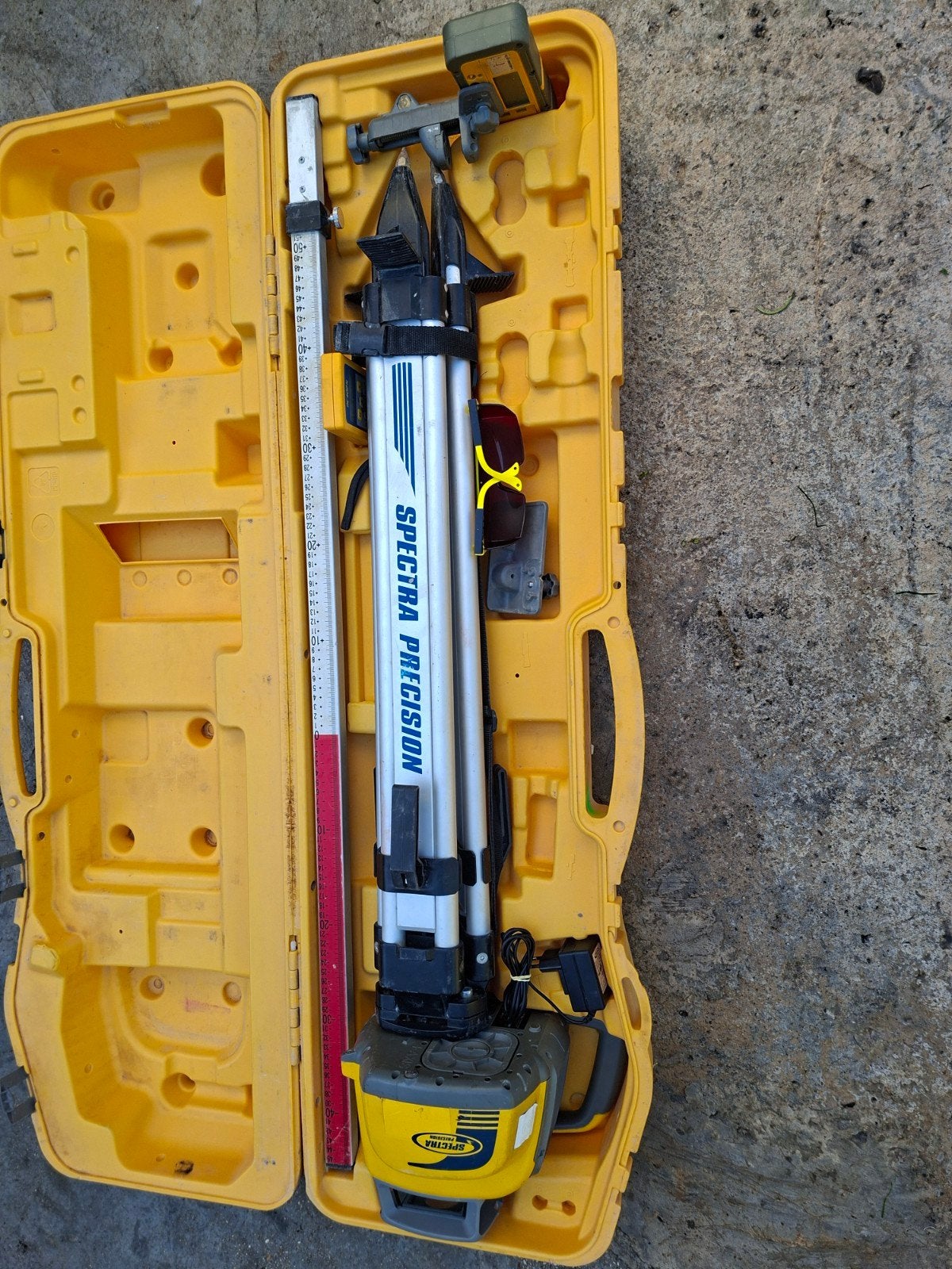 niveaux laisser spectra HV302, Doe-het-zelf en Bouw, Ophalen