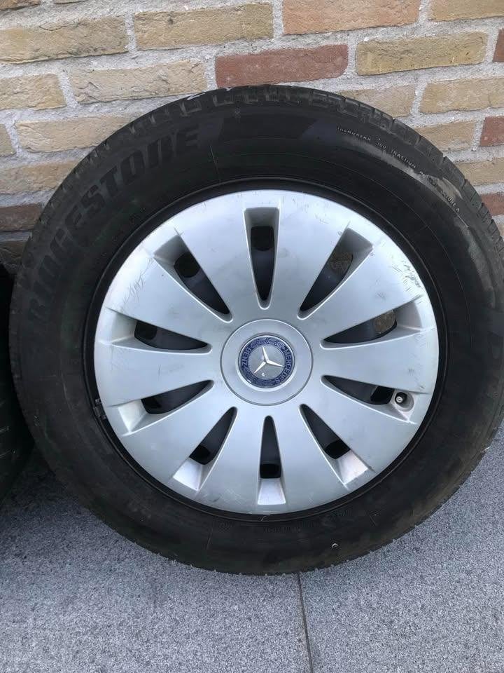 velgen en banden mercedes gla, Auto-onderdelen, Banden en Velgen, Ophalen, Winterbanden, Band(en)