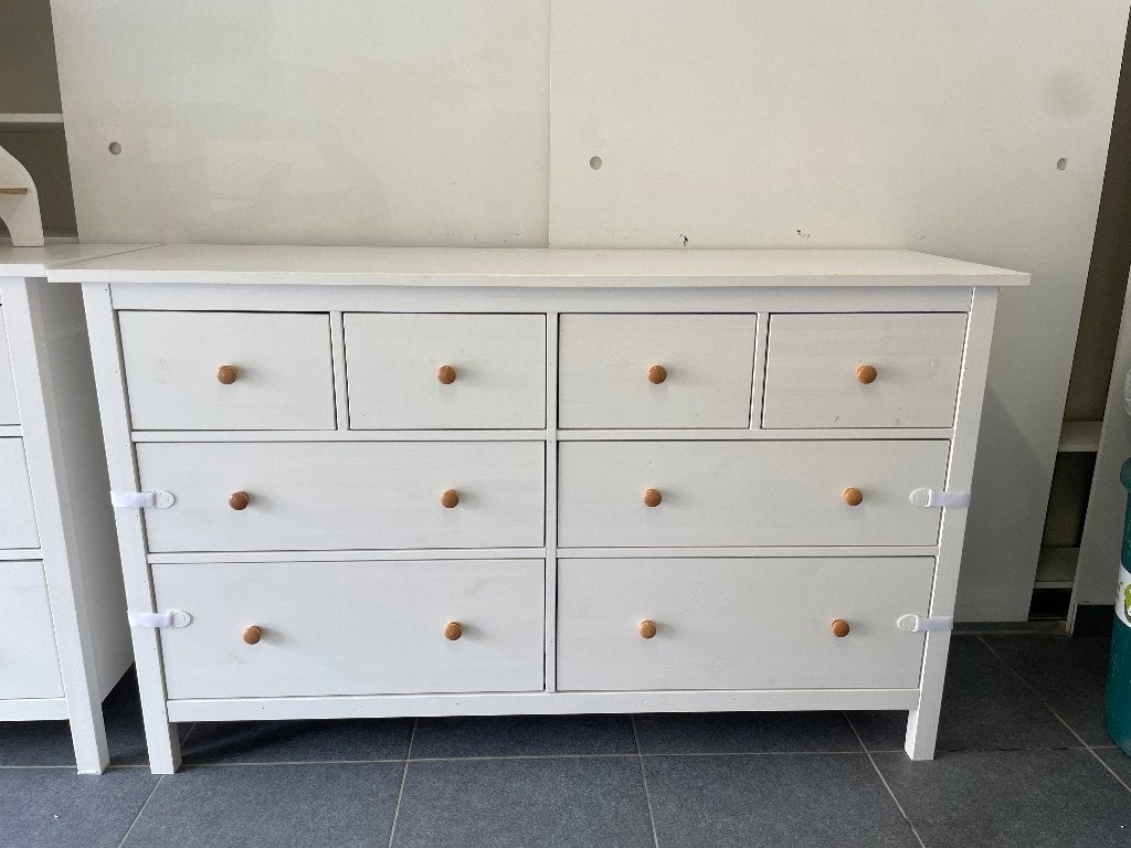 IKEA HEMNES Commode 8 tiroirs, Maison & Meubles, Armoires | Commodes, 25 à 50 cm, 5 tiroirs ou plus, Moins de 100 cm, 150 à 200 cm