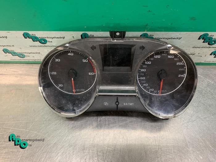 Instrument de bord d'un Seat Ibiza (Ibiza 08-), -, 3 mois de garantie, Utilisé, -