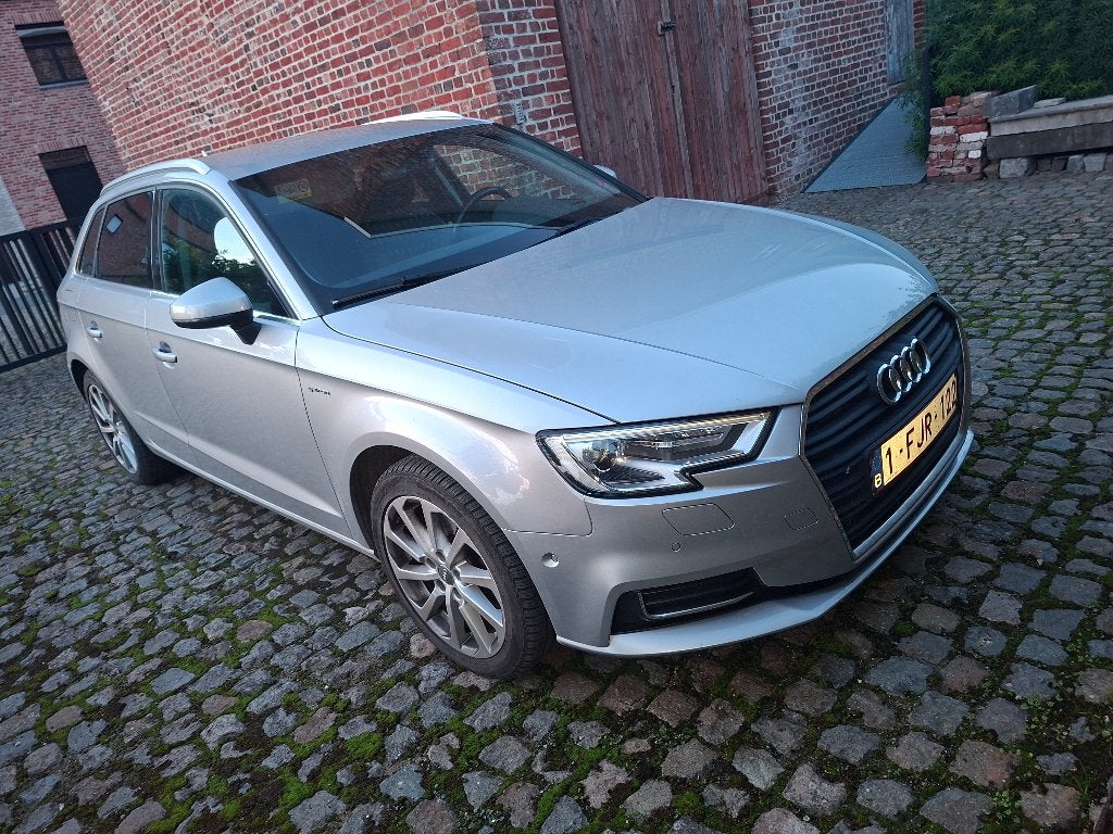 Audi A3 Sportback 1.4 TFSI G-Tron (CNG) S-Tronic — 70 000 km, Autos, Argent ou Gris, 1280 kg, Euro 6, Autre carrosserie